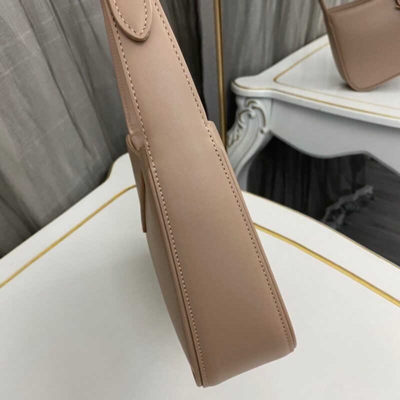 Saint Laurent  le 5 a 7 mini hobo bag – Rosy sand