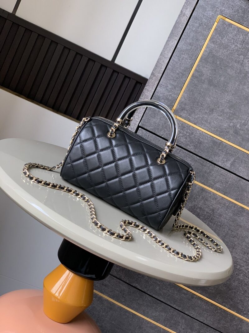 Chanel Matelasse Black Shoulder Bag Leather