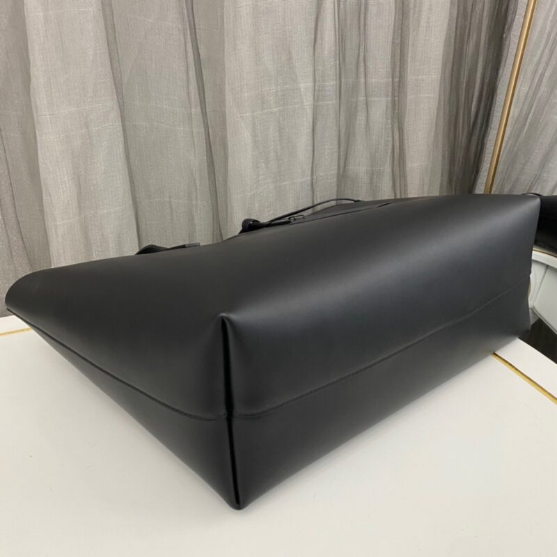 SAINT LAURENT East West grained leather tote