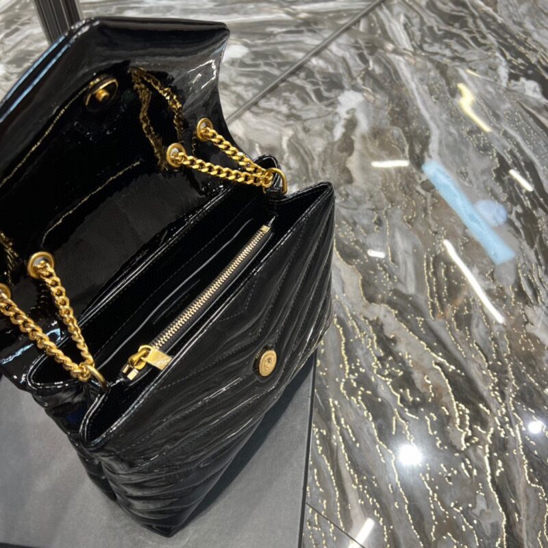 Saint Laurent ‘Loulou Medium’ shoulder bag