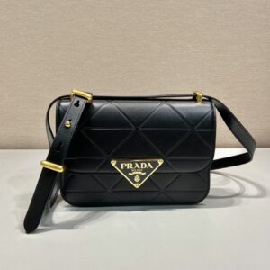 Prada Pattina in Pelle Calfskin Black