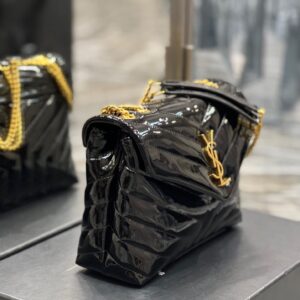 Saint Laurent ‘Loulou Medium’ shoulder bag