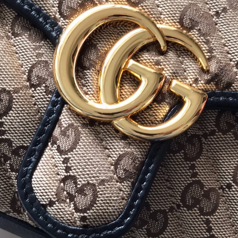 Gucci GG Marmont GG Shoulder Bag Small