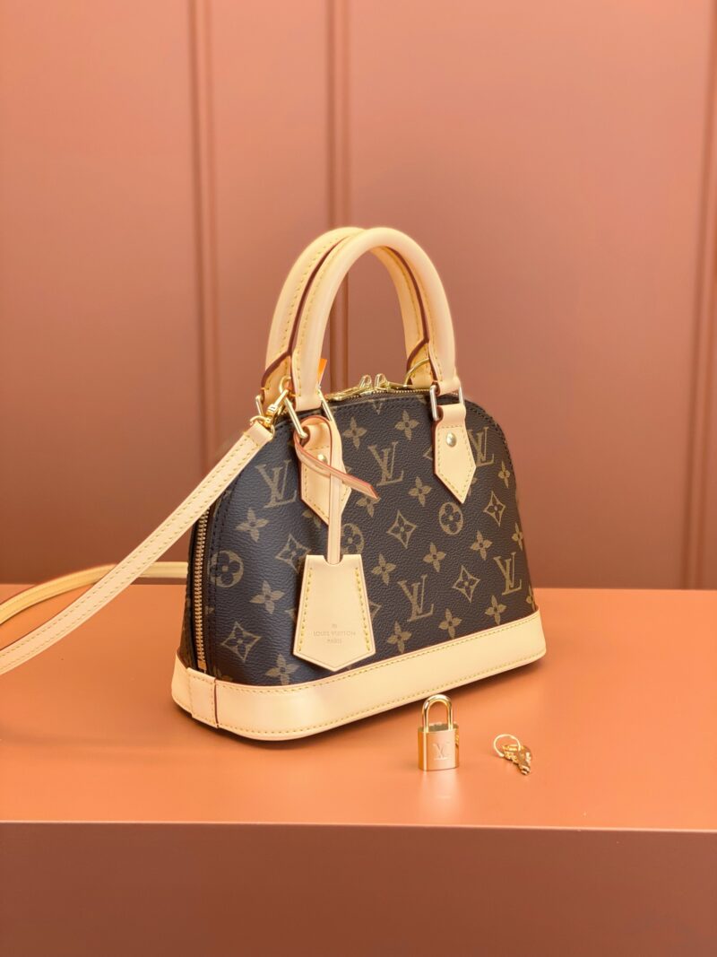 ea01482d-1 Louis Vuitton Monogram Alma BB