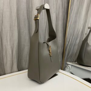 Saint Laurent Le 5 à 7 Supple Hobo Bag