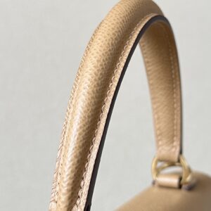 Hermes Kelly 20 Gold hardware
