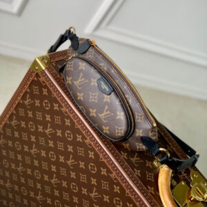 imgHD_4828b284_20250316_cmp_i1742108439946_292_0_0_jpg LV SPEEDY BANDOLIÈRE 30 IN DARK BROWN DAMIER EBENE CANVAS GOLD LOCK