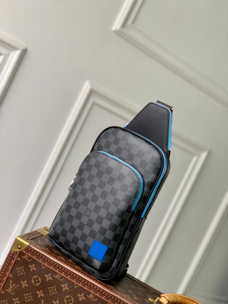 LV AVENUE SLINGBAG 31 IN BLACK AND GREY DAMIER GRAPHITA CANVAS CALFSKIN