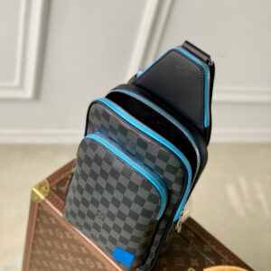 LV AVENUE SLINGBAG 31 IN BLACK AND GREY DAMIER GRAPHITA CANVAS CALFSKIN