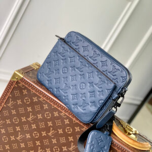 LV TRIO MESSENGER 25 IN BLUE MONOGRAM SHADOW CALFSKIN