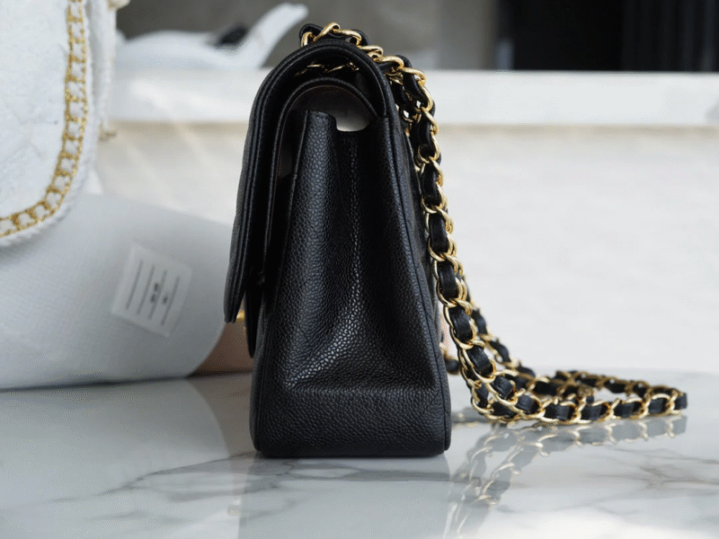 img_0130 CHFLAP BAG JUMBO 30CM GOLD HARDWARE BLACK CAVIAR