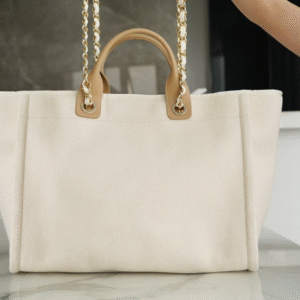CHANEL TOTE BAG 39 ATTACHED PEARL LOGO IN BEIGE CANVAS GOLD HARDWARE