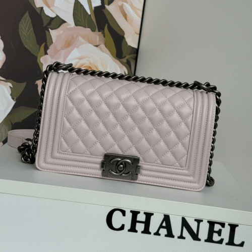 img_0316 CHANEL BOY BAG MEDIUM 25 IN PINK CALFSKIN