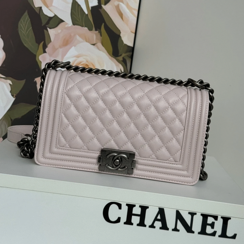 CHANEL BOY BAG MEDIUM 25 IN PINK  CALFSKIN