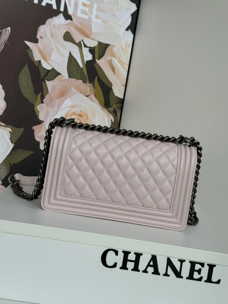 CHANEL BOY BAG MEDIUM 25 IN PINK  CALFSKIN