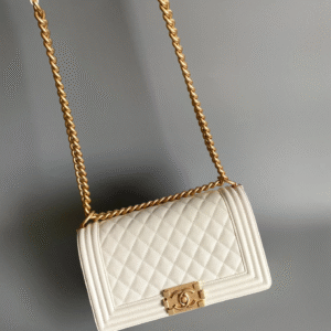 CHANEL MEDIUM 25 BOY BAG IN WHITE LAMBSKIN GOLD HARDWARE