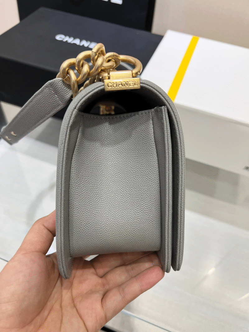 CHANEL BOY BAG MEDIUM 25 GREY CAVIAR GOLD HARDWARE