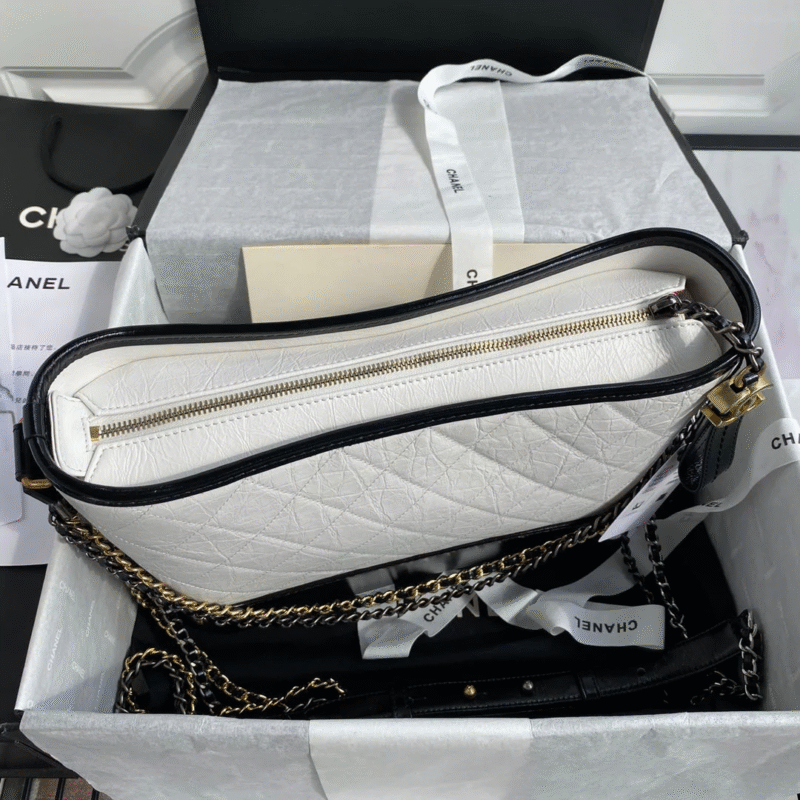 CHANEL GABRIELLE MEDIUM 28 HOBO BAG IN BLACK MIX WHITE CALFSKIN
