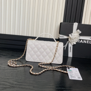 CHANEL 25C FLAP BAG 18 IN WHITE SHINY GRAINED CALFSKIN GOLD HARDWARE