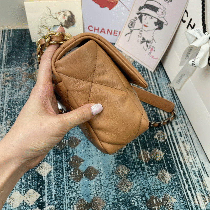 CHANEL MEDIUM 26 FLAP BAG IN PEANUT LAMBSKIN