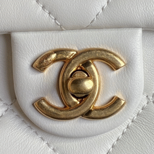 CHANEL MEDIUM FLAP BAG 26 IN WHITE CALFSKIN GOLD DOUBLE C THICK CHAIN