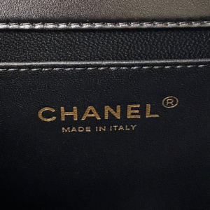 CHANEL FLAP BAG 22 IN BLACK CALFSKIN WITH DOUBLE GOLD BALL