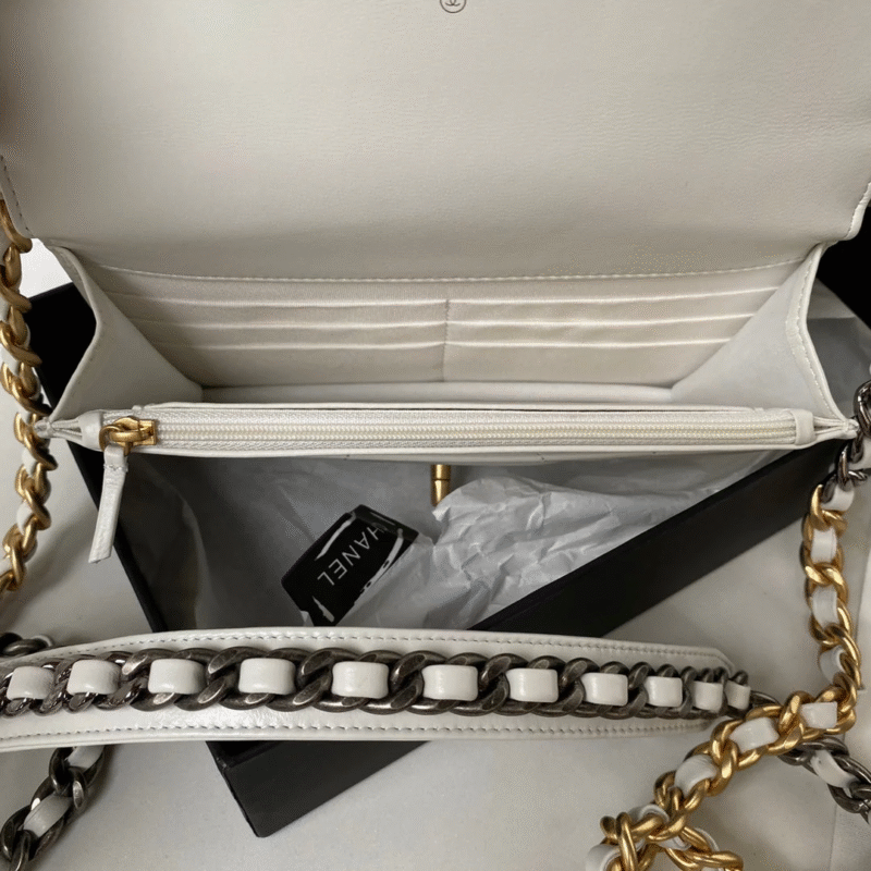 CHANEL 19 WOC 19CM WHITE LAMBSKIN GOLD