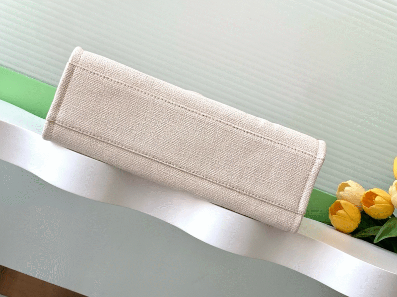 CHANEL SHOPPING BAG 34 IN WHITE RED AND NAVY BLUE CANVAS