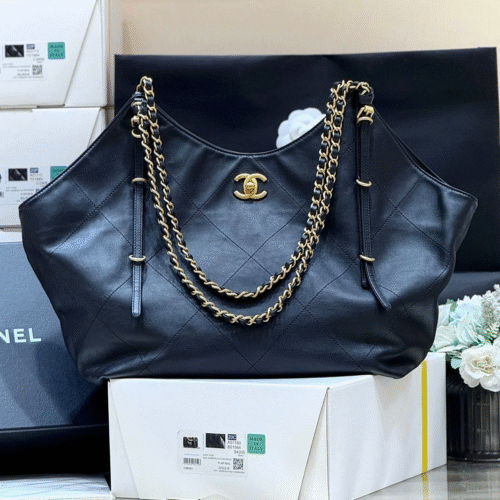 img_0593-1 CHANEL MEDIUM MAXI SHOPPING BAG 47 IN BLACK CALFSKIN GOLD-TONE METAL