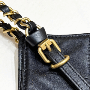 CHANEL MEDIUM MAXI SHOPPING BAG 47 IN BLACK CALFSKIN GOLD-TONE METAL