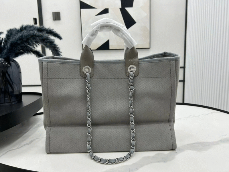CHANEL CC DEAUVILLE LARGE 38 TOTE BAG IN GREY CANVAS WITH WHITE LOGO