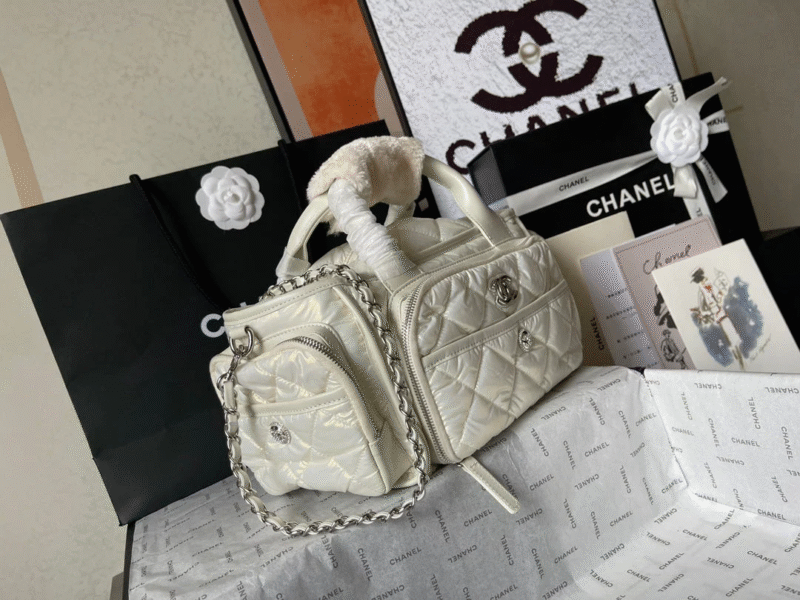 CHANEL CC LARGE 35 BOWLING BAG IN WHITE CALFSKIN