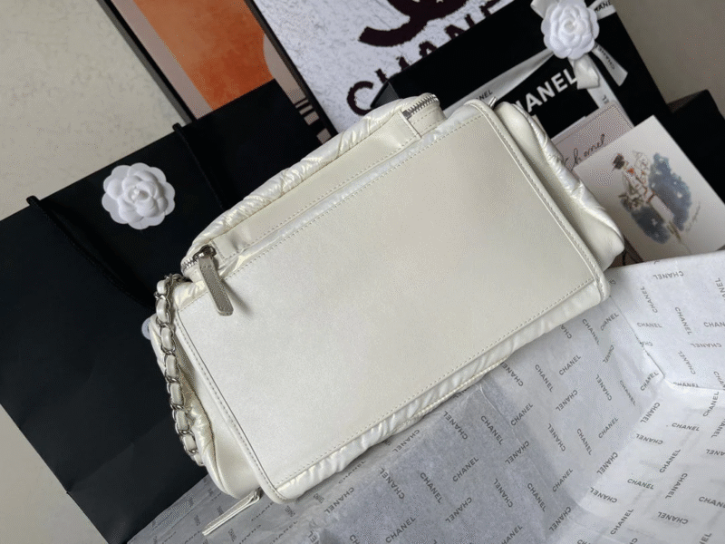 CHANEL CC LARGE 35 BOWLING BAG IN WHITE CALFSKIN
