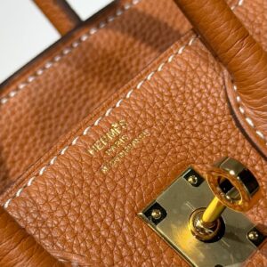 HERMES 25S MEDIUM BIRKIN 25 IN BURNT ORANGE CALFSKIN GOLD HARDWARE