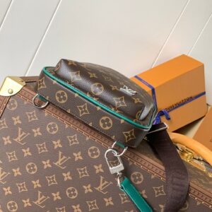 LV AVENUE SLINGBAG 31 IN BROWN MIX GREEN DAMIER GRAPHITE CANVAS