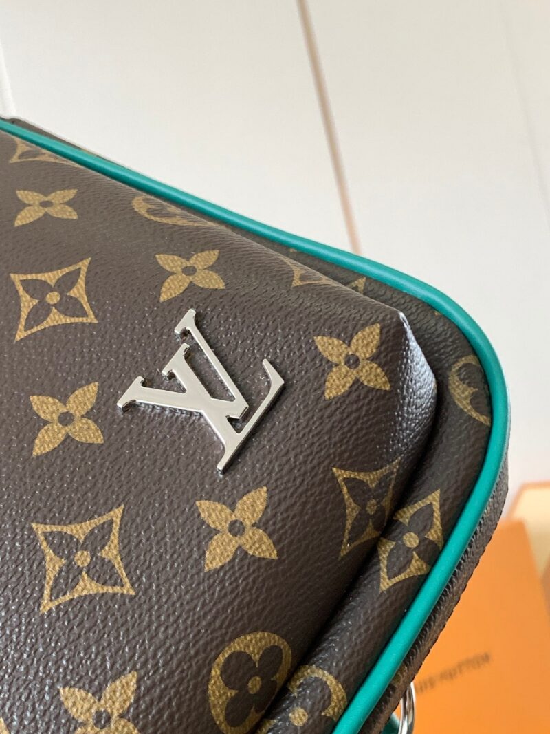 LV AVENUE SLINGBAG 31 IN BROWN MIX GREEN DAMIER GRAPHITE CANVAS