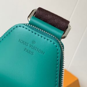 LV AVENUE SLINGBAG 31 IN BROWN MIX GREEN DAMIER GRAPHITE CANVAS