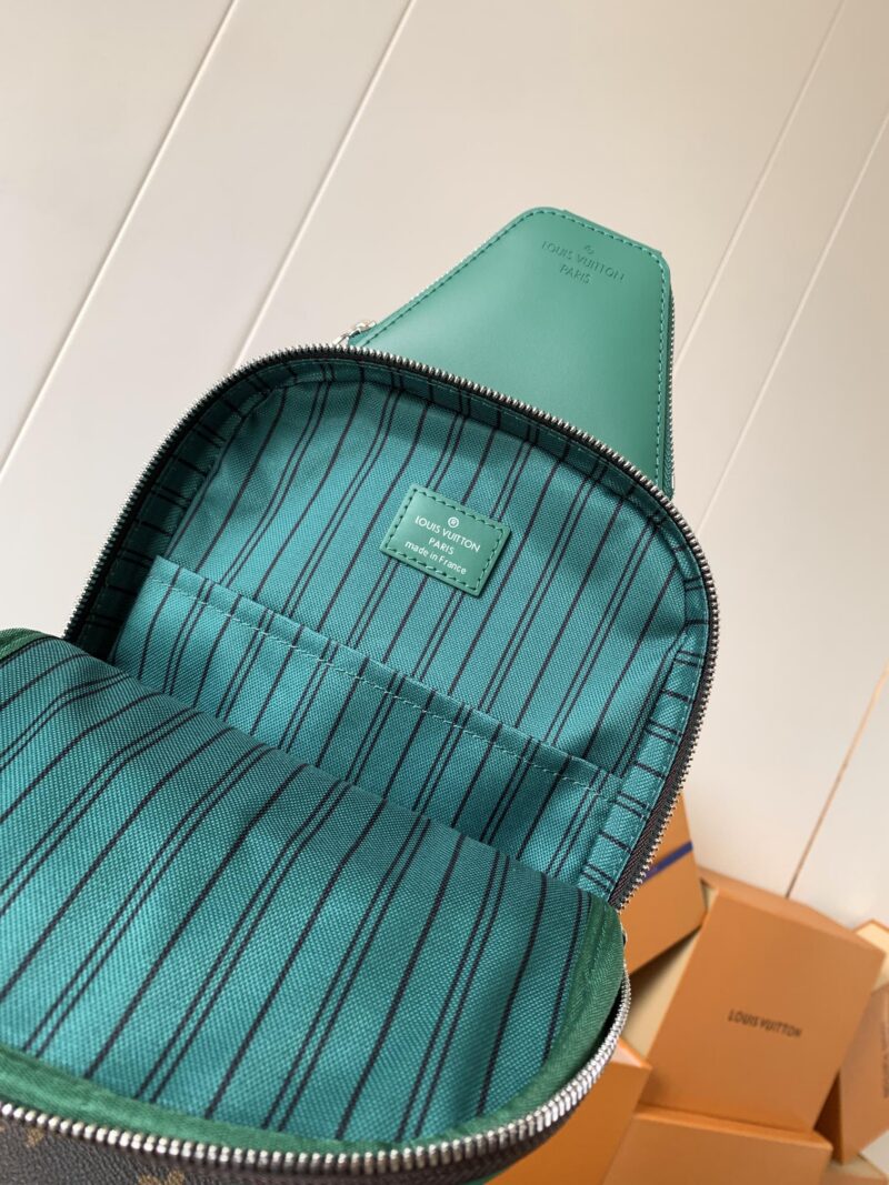 LV AVENUE SLINGBAG 31 IN BROWN MIX GREEN DAMIER GRAPHITE CANVAS