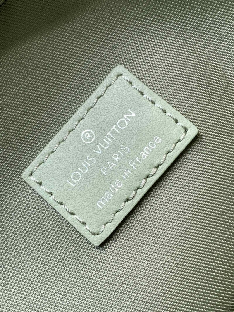 LV AVENUE SLINGBAG 31 IN WHITE AND BLACK OMBRE MONOGRAM CANVAS