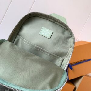 LV AVENUE SLINGBAG 31 IN WHITE AND BLACK OMBRE MONOGRAM CANVAS