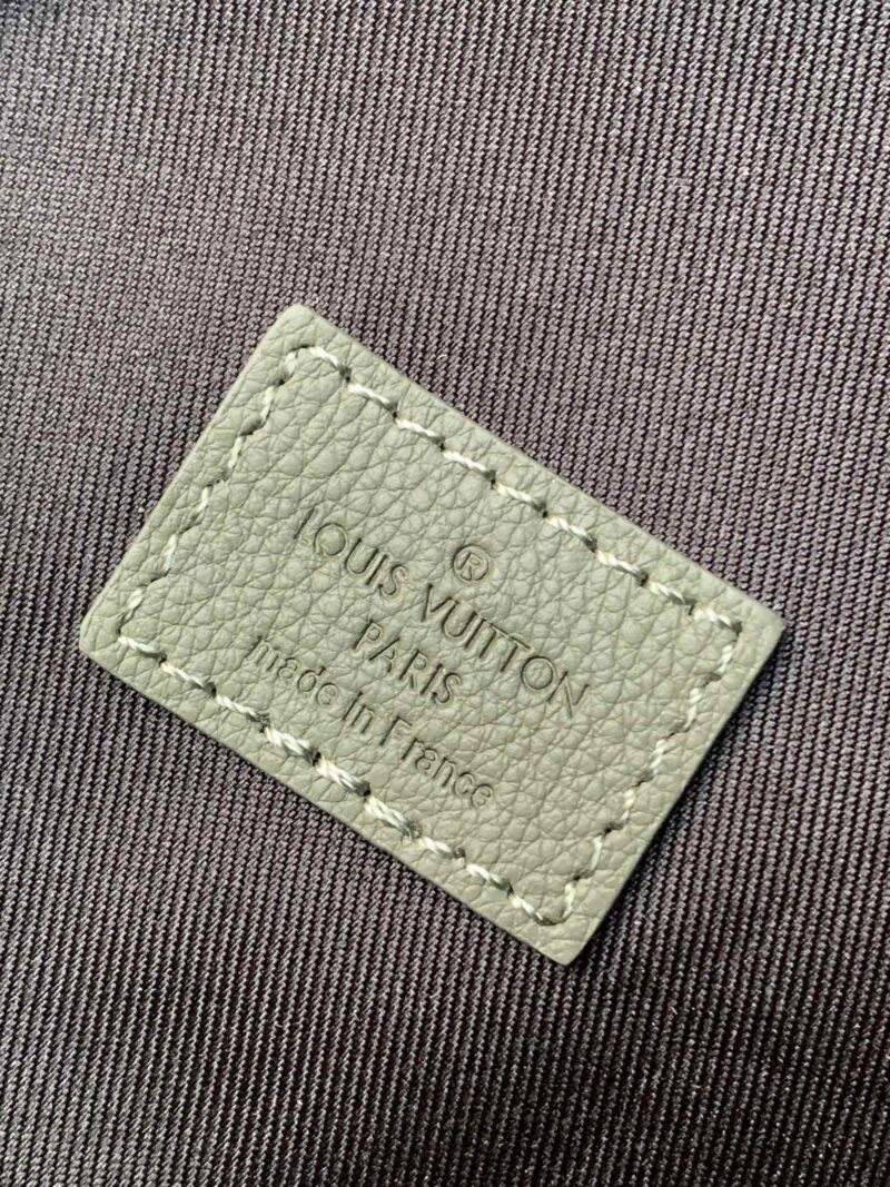 LV DUO CROSSBAG BAG 42 IN GREEN AND WHITE MONOGRAM SHADOW COWHIDE