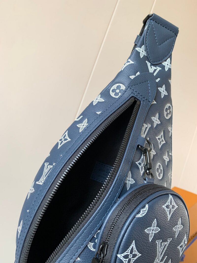 LV DUO CROSSBAG BAG 42 IN BLUE AND WHITE MONOGRAM SHADOW COWHIDE