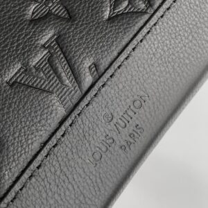 img_7389d836_20241228_i1735384842_3114_2_jpg LV DUO CROSSBAG BAG 42 IN BLACK EMBOSSED CALFSKIN