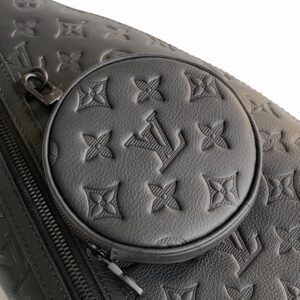 img_7389d836_20241228_i1735384842_6443_7_jpg LV DUO CROSSBAG BAG 42 IN BLACK EMBOSSED CALFSKIN