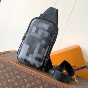 CHANEL CC MEDIUM 26 FLAP BAG IN BLACK LAMBSKIN