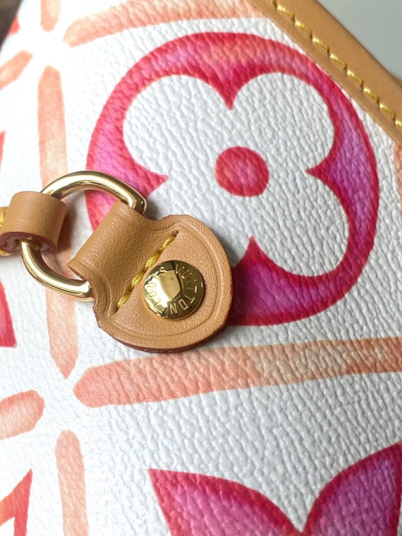 LV NEVERFULL MM 31 IN CORAL MONOGRAM TILES CANVAS