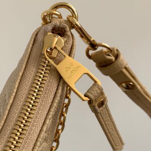LV EASY POUCH ON STRAP 19 IN BEIGE MONOGRAM EMPREINTE LEATHER