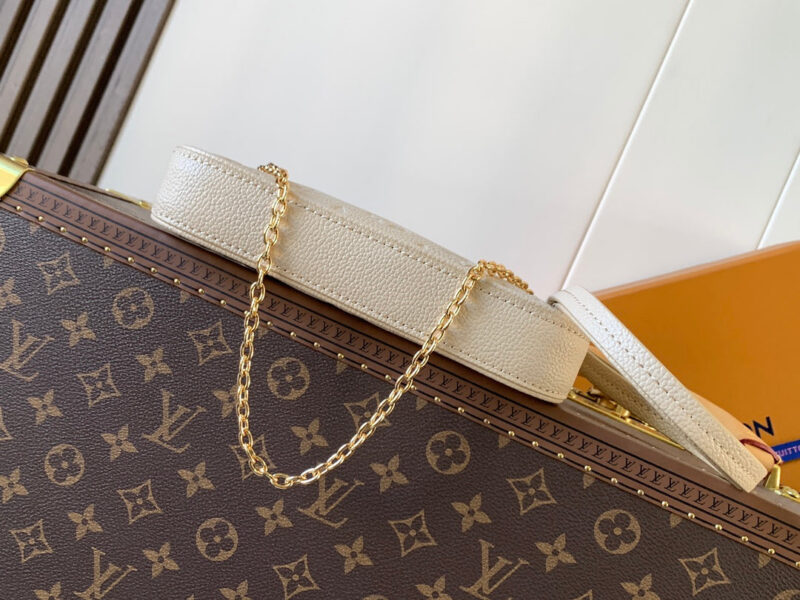 LV EASY POUCH ON STRAP 19 IN BEIGE MONOGRAM EMPREINTE LEATHER