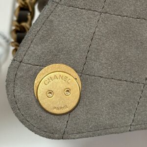 NEW CHANEL 25 HANDBAG 30 IN NATURAL GREY SUEDE GOLD HARDWARE
