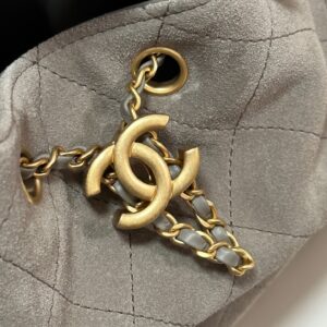 NEW CHANEL 25 HANDBAG 30 IN NATURAL GREY SUEDE GOLD HARDWARE